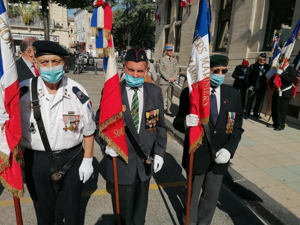 Porte-drapeau de France  ANTTRN - association Nationale des