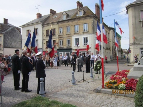 Porte-drapeau de France  ANTTRN - association Nationale des